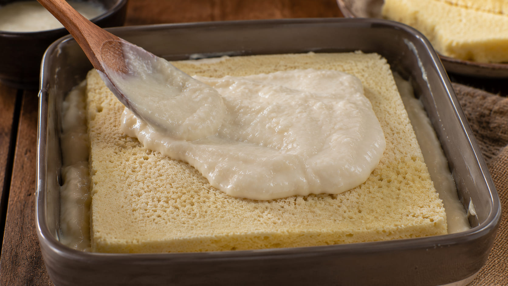 Bienmesabe venezolano: el postre de coco que parece suave hasta que empieza a empalagar rico Capas de bienmesabe venezolano