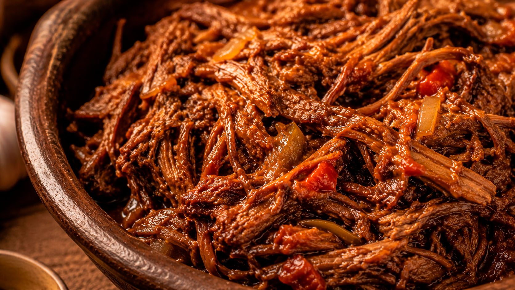 Carne mechada venezolana jugosa con sofrito